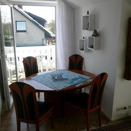 Апартаменты "Haus Am Deich" Куксхафен Экстерьер фото